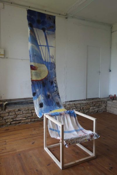 Painting chair / speaker